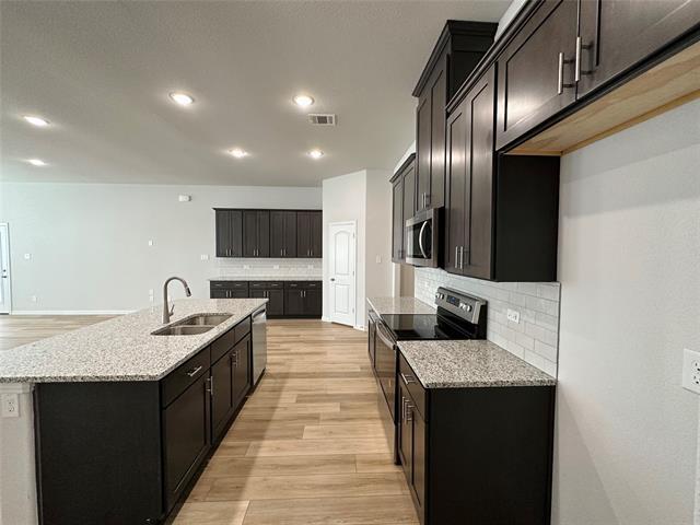 Foto del edificio - 127 Bowling Grn Ave.