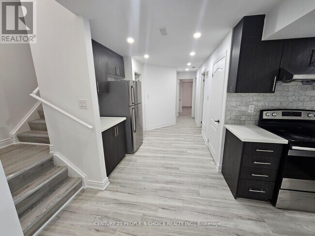 Building Photo - 30 Bucksaw St