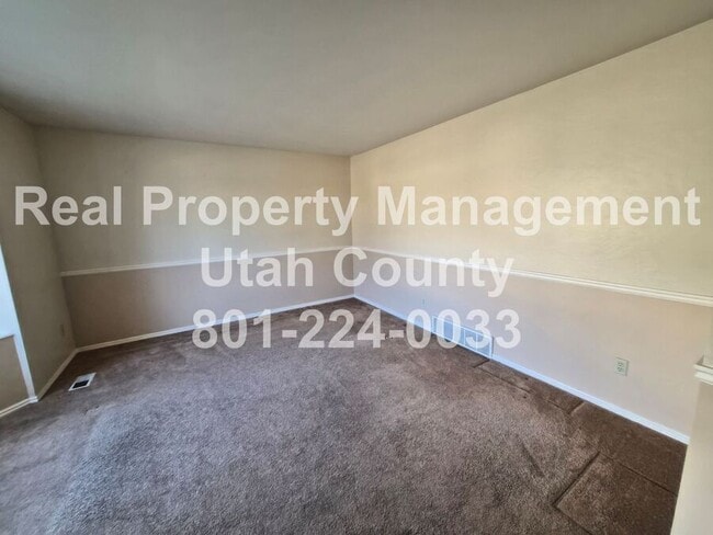 Building Photo - 590 E 1090 N