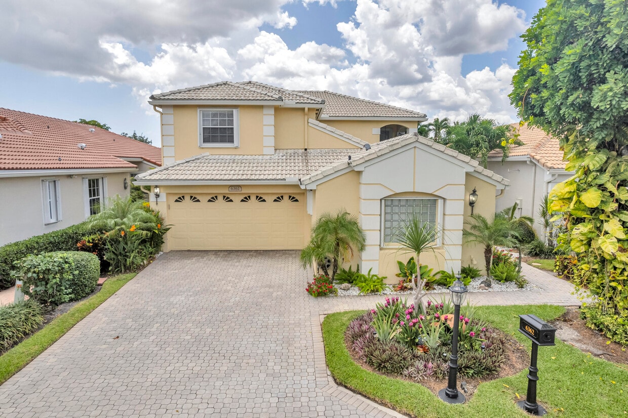 Foto principal - 6362 Brava Way