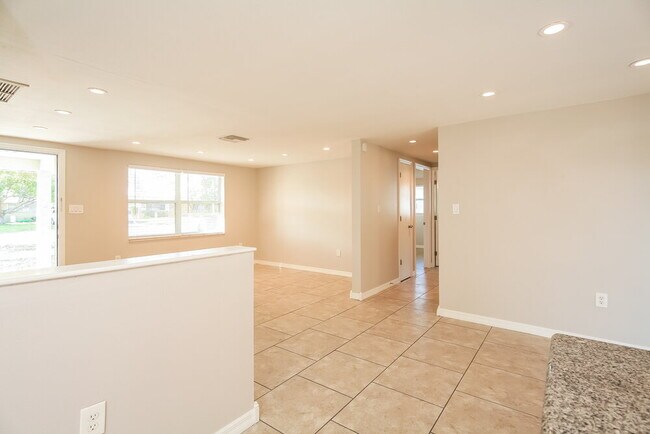 Foto del edificio - 10426 Syringa Ct