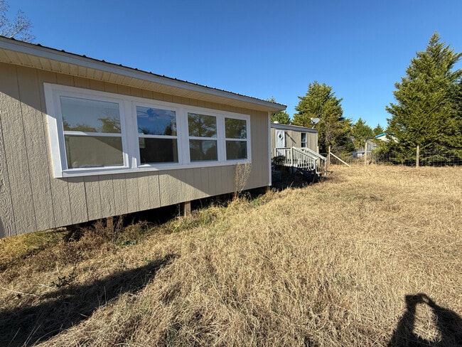 Foto del edificio - 85 Buttercup Dr