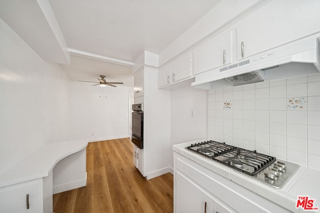 Foto del edificio - 842 Westbourne Dr