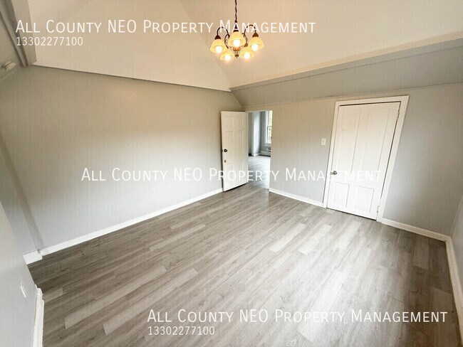 Foto del edificio - 2056 W 95th St