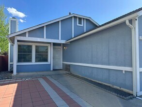 Building Photo - 1213 Lawton Ct