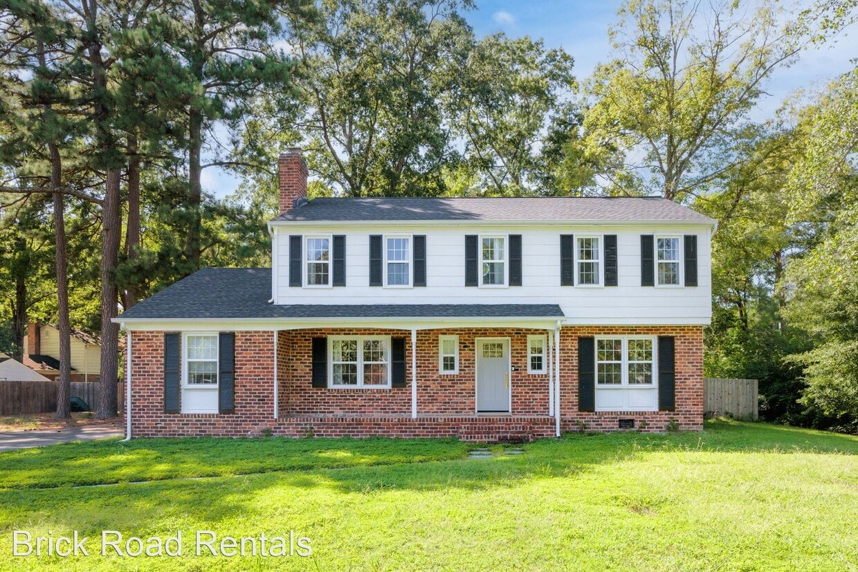 Foto principal - 4 br, 2.5 bath House - 2810 Shoreham Dr
