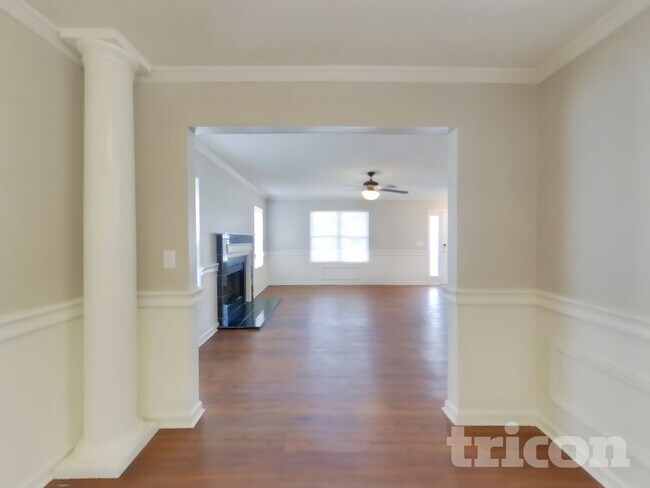 Foto del edificio - 636 Sadler Glen Dr