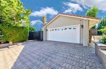 Building Photo - 507 Southcoast Dr