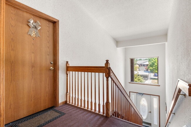 Building Photo - 2536 Eagles Cir