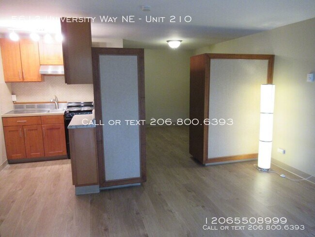 Building Photo - 5612 University Way NE