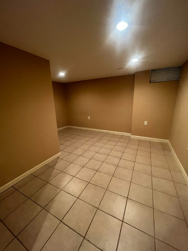 Foto del edificio - 1112 Virginia St