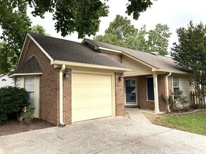 Building Photo - 100 Meridian Ct