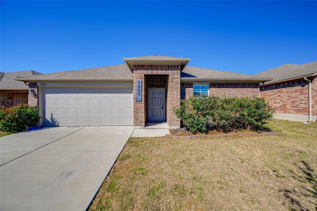 Foto principal - 5800 Montrelia Dr