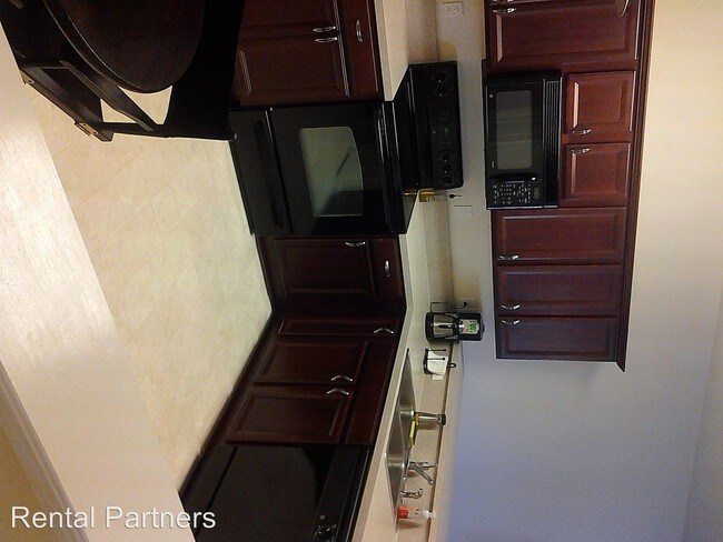 Building Photo - 1569 Biscayne Bay Dr