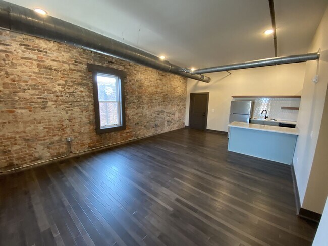 Foto del edificio - 227 Broadway St