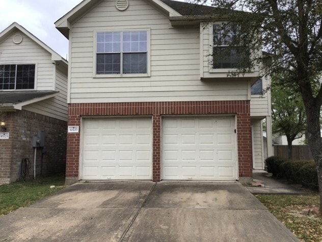 Building Photo - 10227 Rolleston Ln