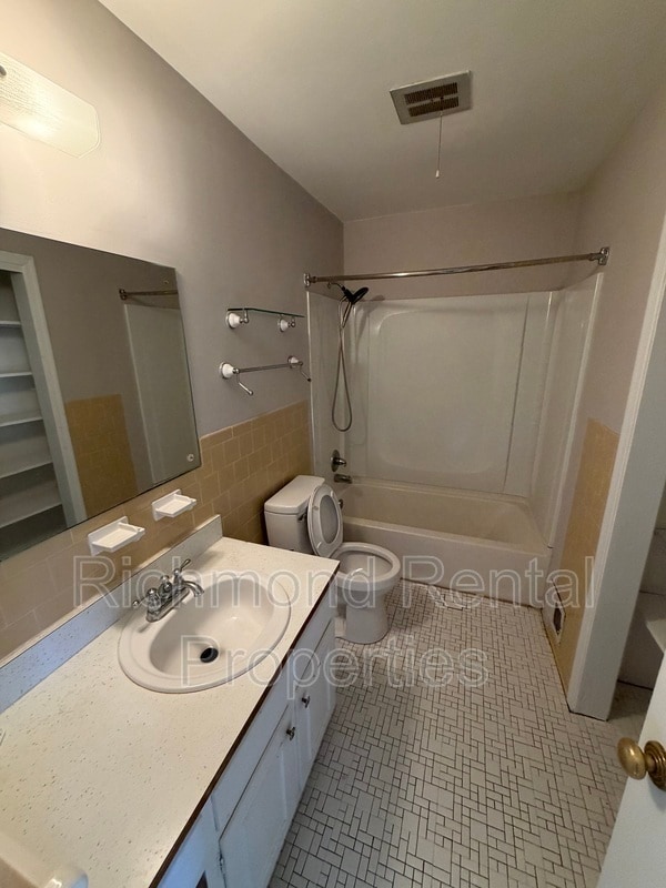 Foto del edificio - 2121 Lauderdale Dr