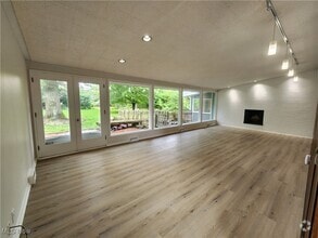 Building Photo - 24160 Buckhurst Dr