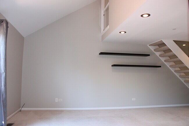 Foto del edificio - 1470 N Gatewood Ave