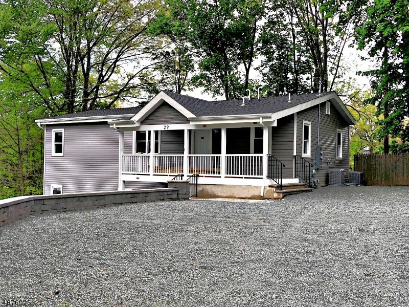 Primary Photo - 29 Logan Pl