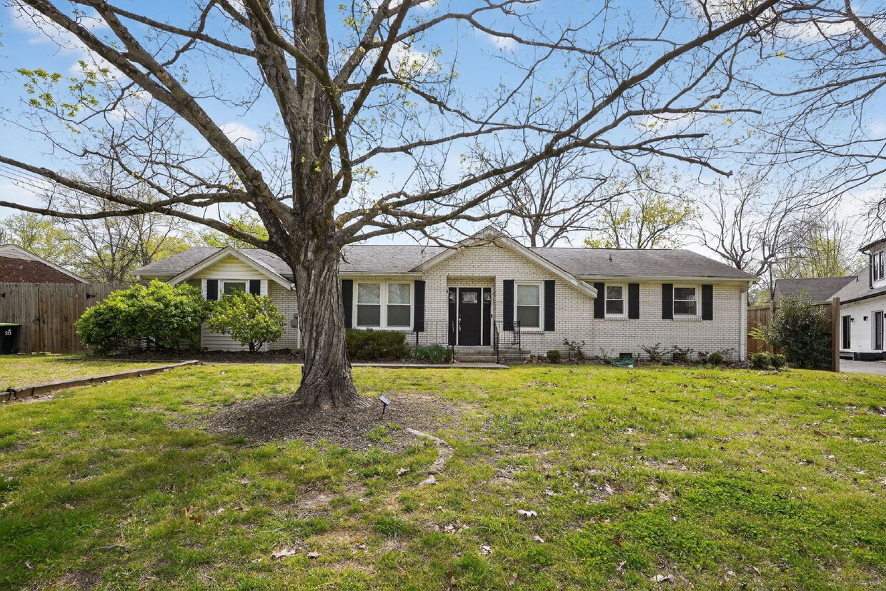 Photo - "COMING SOON! - Discover Your Next Home at 138 Carriage Drive, Nashville!"