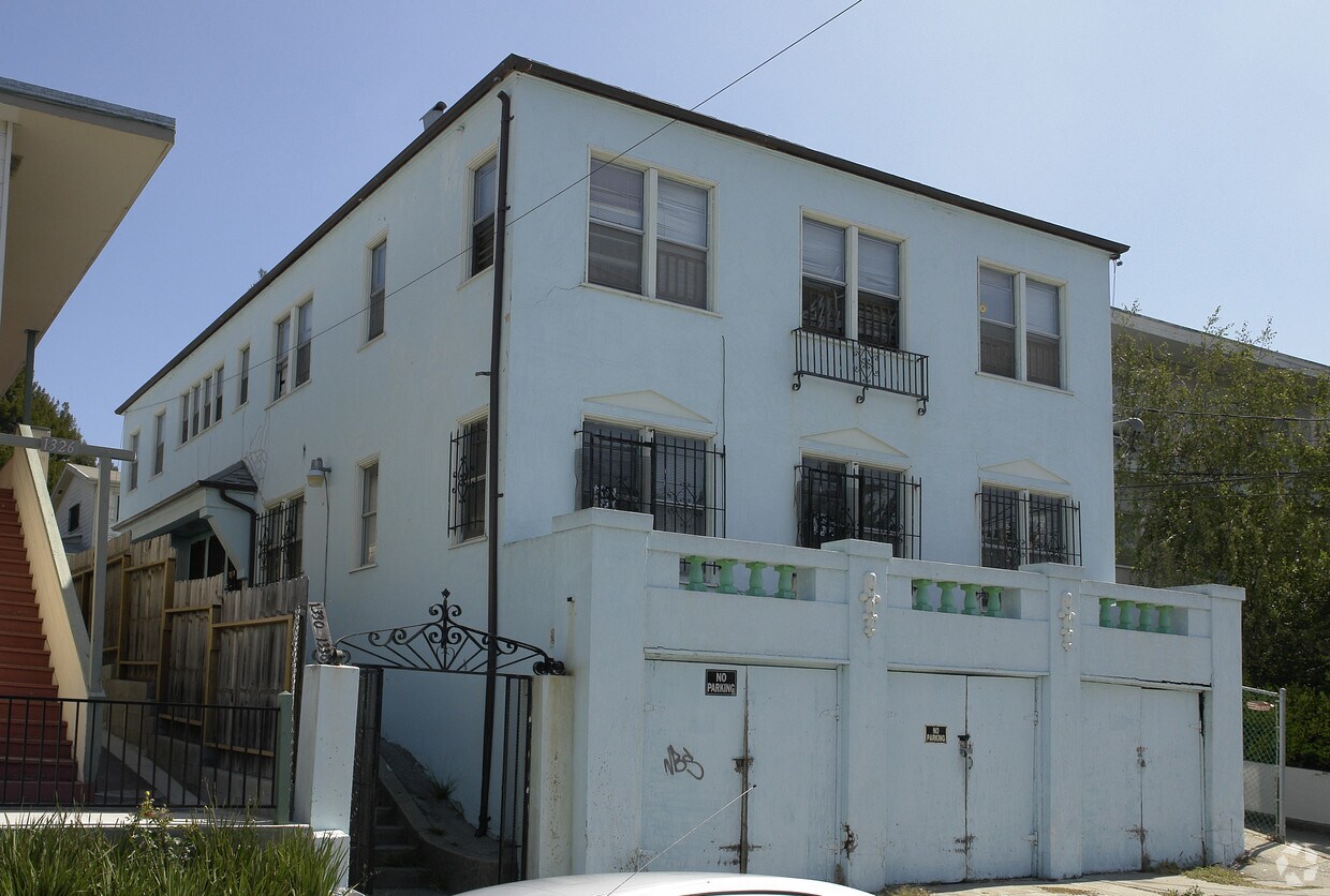 Foto del edificio - 1330-1338 E 28th St