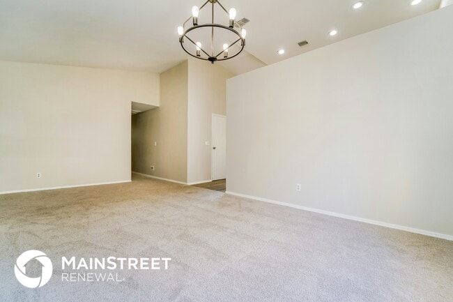 Building Photo - 5055 Nighthawk Way