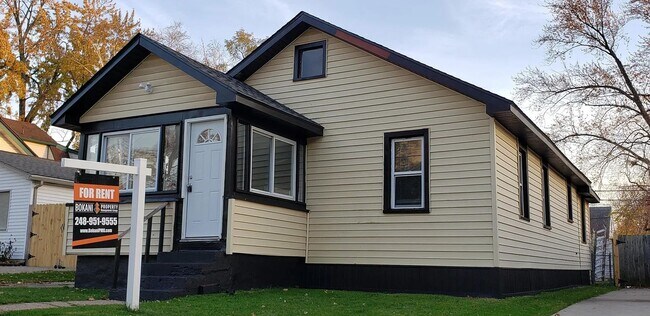 Foto del edificio - Beautiful 3-Bedroom Home in the Heart of Clawson