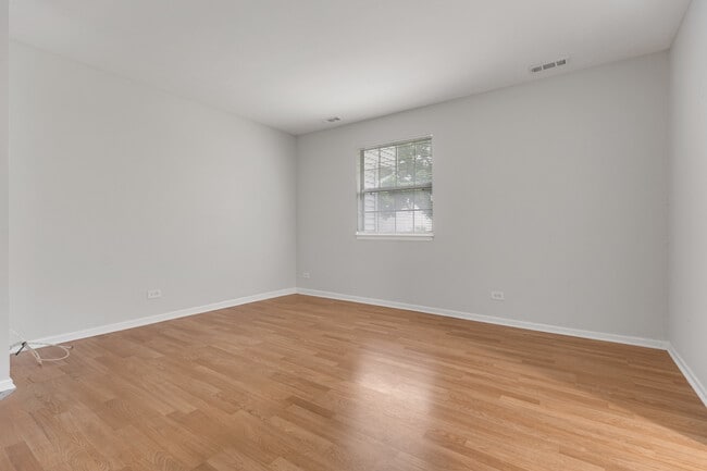Foto del edificio - 56 N Victoria Ln