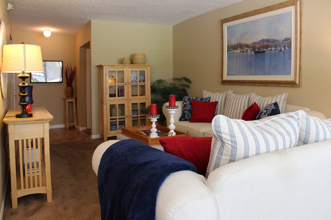 Spacious Suites - Harbor Crest