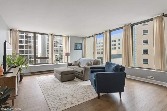 Building Photo - 2800 N Lake Shore Dr