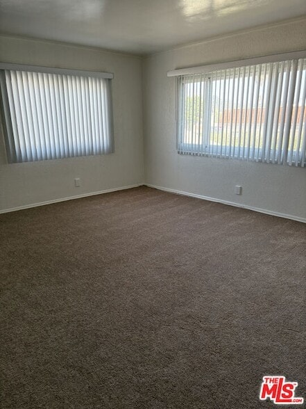 Foto principal - 818 E Nutwood St