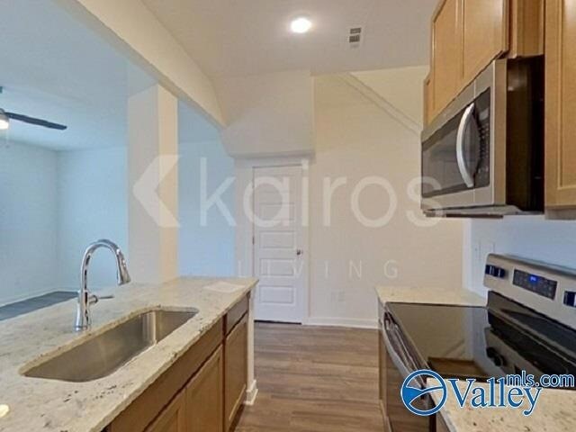 Foto del edificio - 6135 Taramore Ln NW