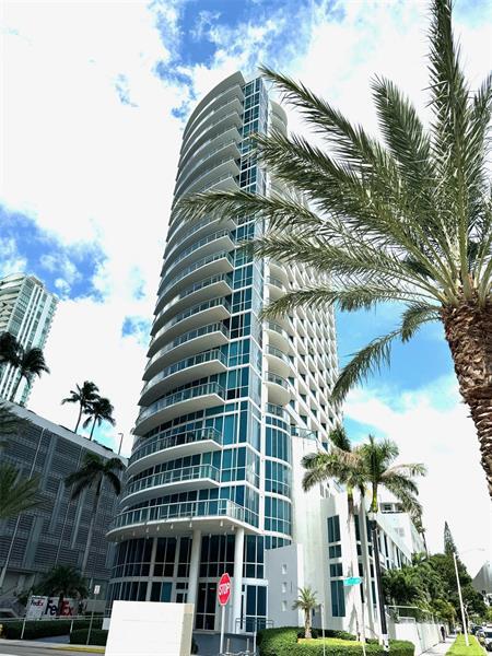 Foto del edificio - 480 NE 30th St