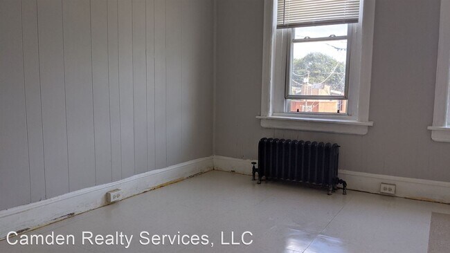 Building Photo - 3 br, 1 bath House - 815 Newton Ave
