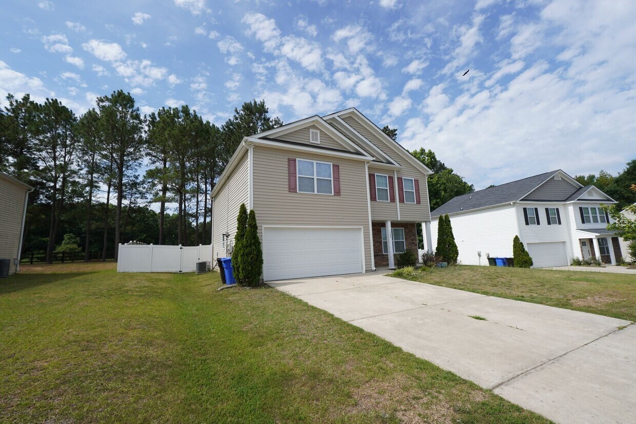 Building Photo - 448 Botanical Ct