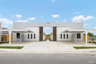 Building Photo - 9206 N 56th Ln