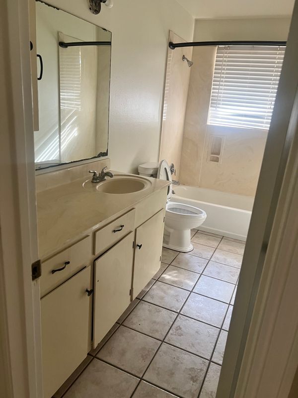 Foto del edificio - 712 Allendale Dr