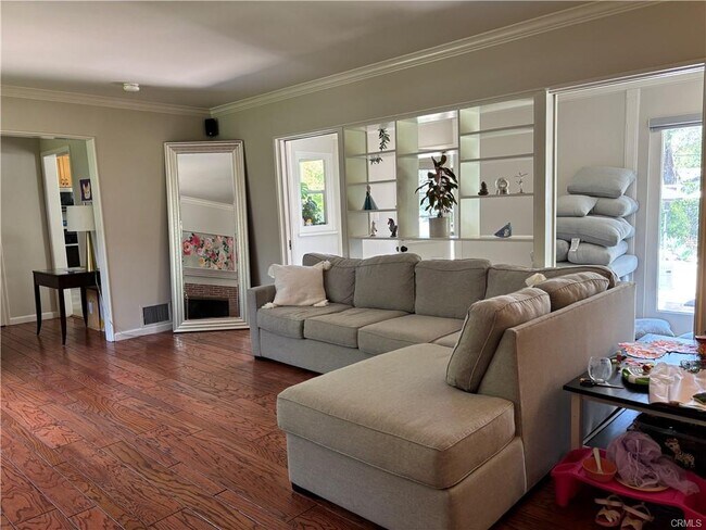 Foto del edificio - 4720 Orange Knoll Ave