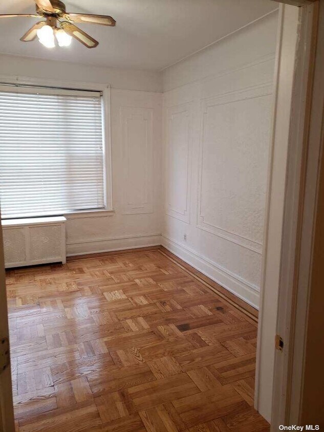 Primary Photo - 33-37-37 69th St