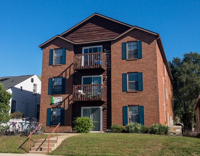 Building Photo - 248 Marsteller St