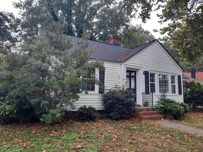 Building Photo - 203 Kincaid Ave NW