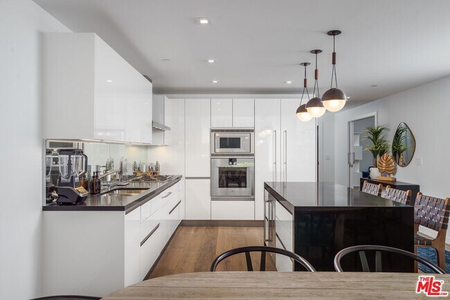 Foto del edificio - 9000 W 3rd St