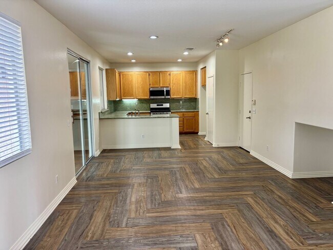 Foto del edificio - 11839 Garrison Dr