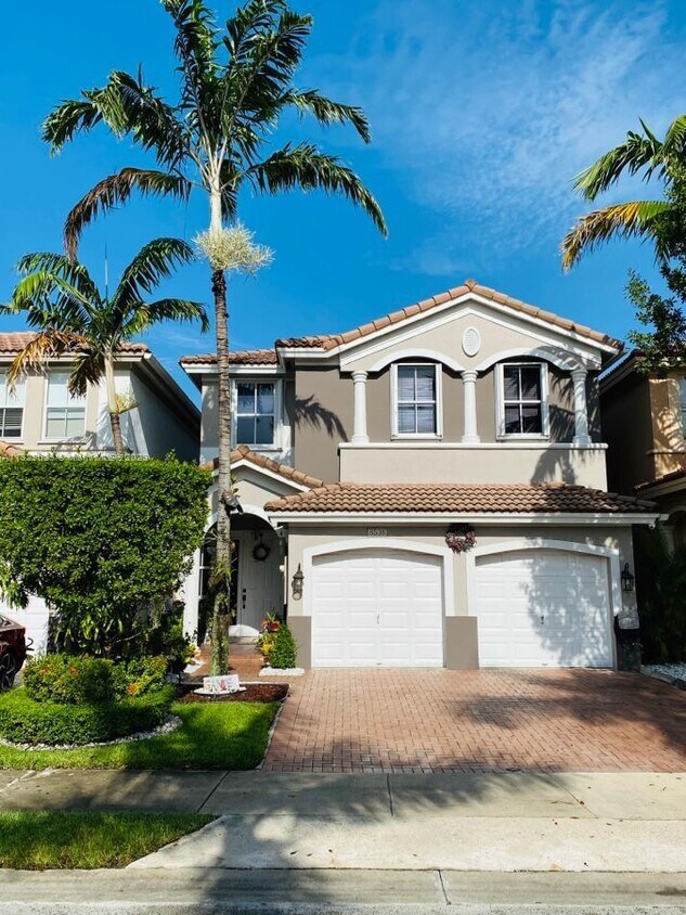 Foto principal - 8538 NW 108th Ave