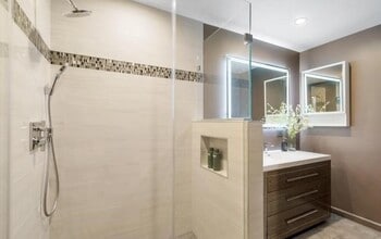 Building Photo - 1060 Bolivar Rd