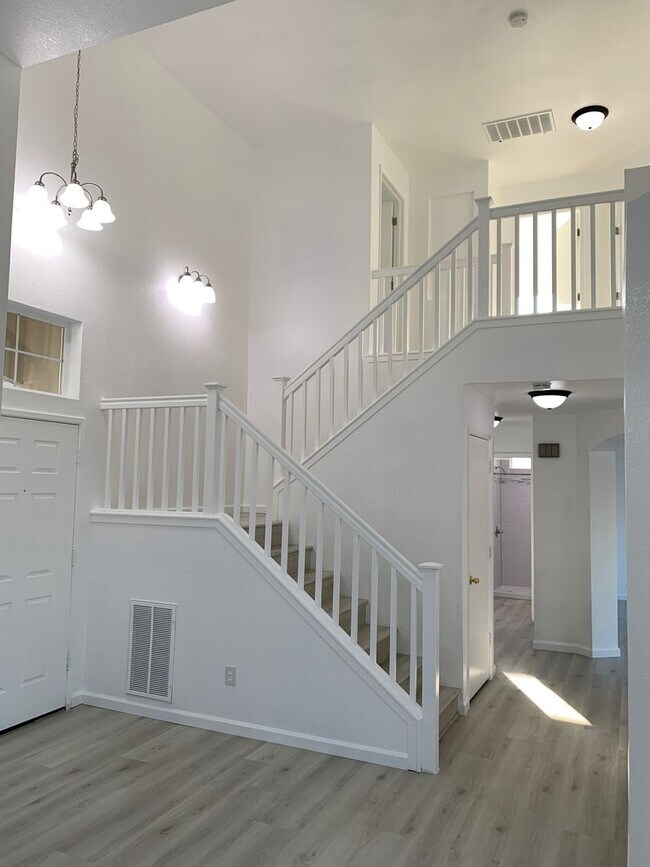 Foto del edificio - Full remodeled 4 bedroom 3 Bathroom home