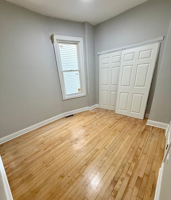 Foto del edificio - 3714 W Cortland St