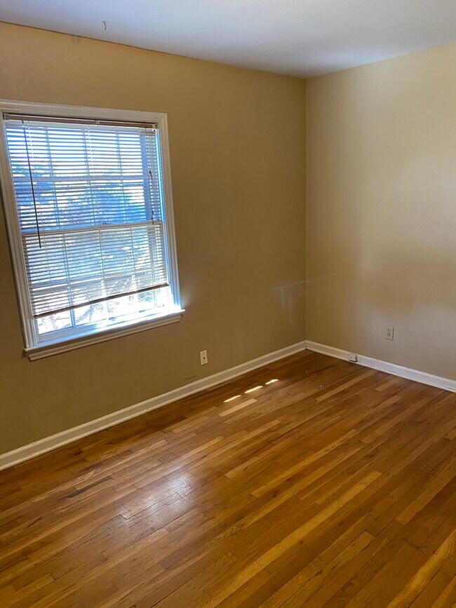 Foto del edificio - 1504 E Uintah St