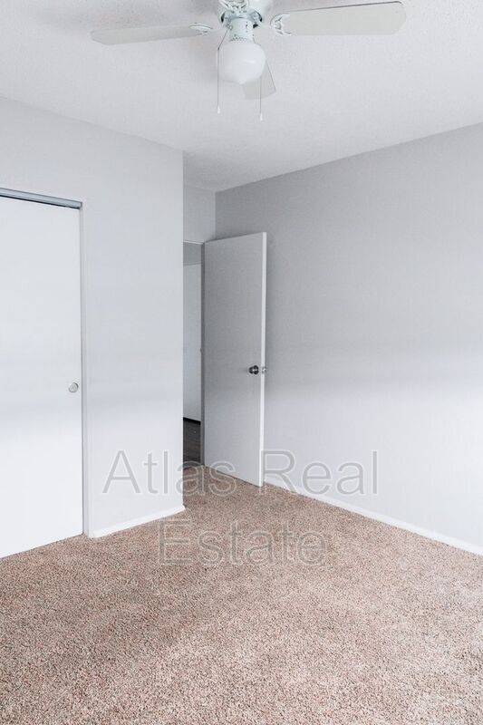 Foto del edificio - 1400 N Moline St